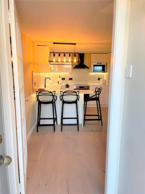 Stylish, Central And Cosy 1Bd Nr Canongate Единбург Екстер'єр фото